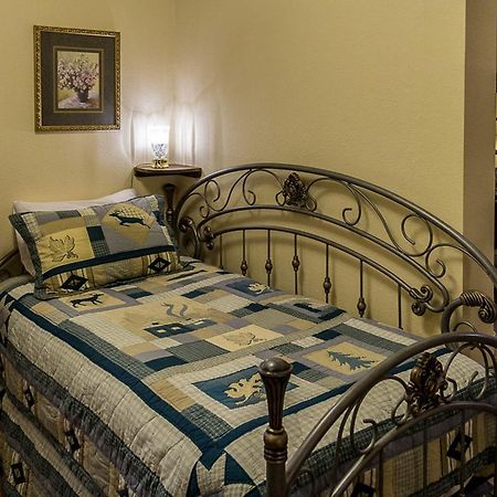 Highland Glen Lodge B&B Anchorage Bagian luar foto