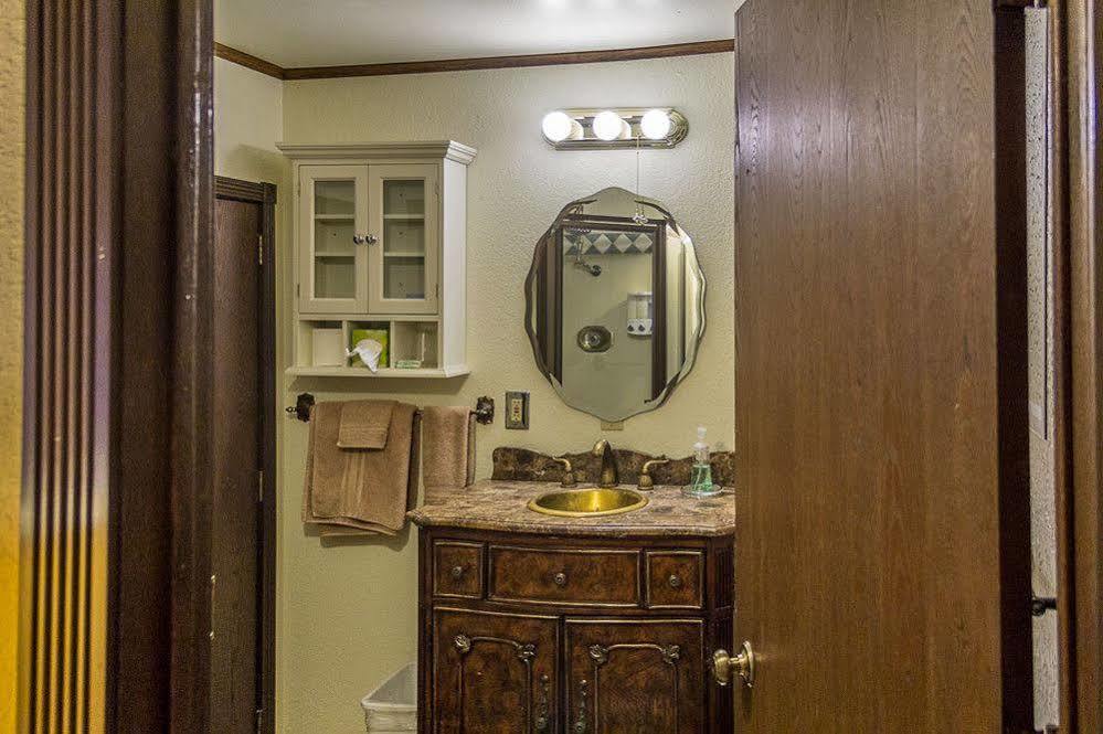 Highland Glen Lodge B&B Anchorage Bagian luar foto